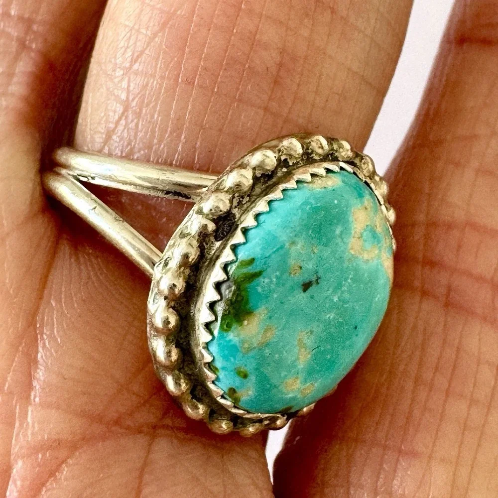 Navajo Turquoise Ring Sz 8 Sonoran Gold Signed Begay Dainty Sterling Native Amer